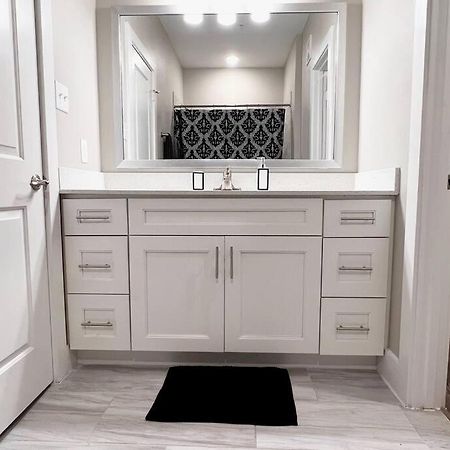 Welcome To Our Spacious 2-Bedroom 2-Bathroom Located In The City Of Houston, Texas! Luaran gambar